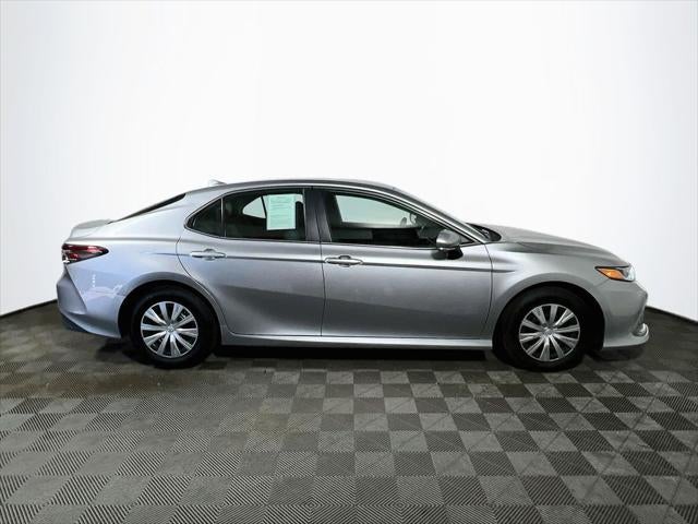2022 Toyota Camry Hybrid LE
