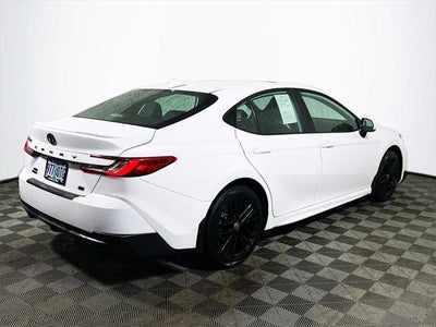 2025 Toyota Camry SE