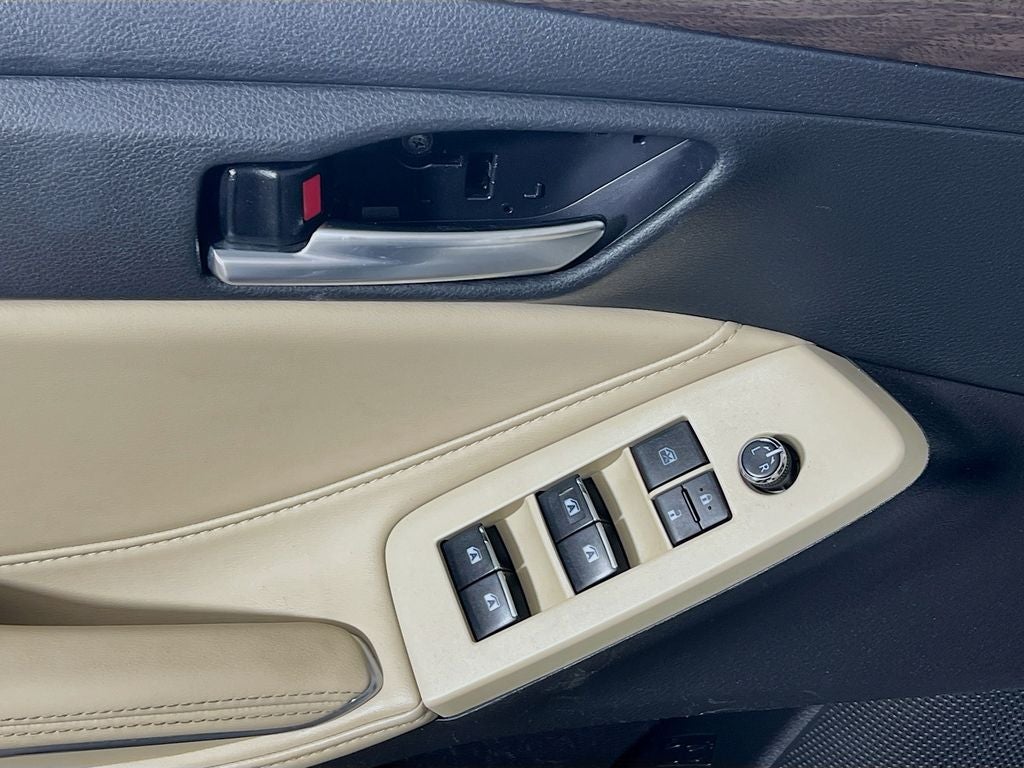 2021 Toyota Avalon XLE