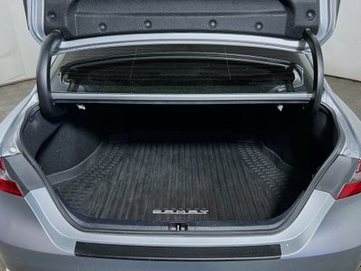 2023 Toyota Camry Hybrid SE