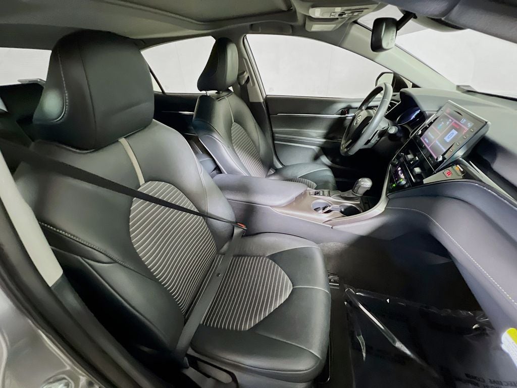 2023 Toyota Camry Hybrid SE