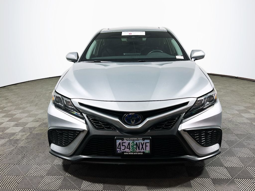 2023 Toyota Camry Hybrid SE