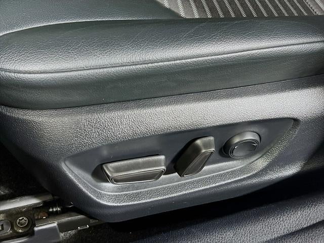 2023 Toyota Camry Hybrid SE