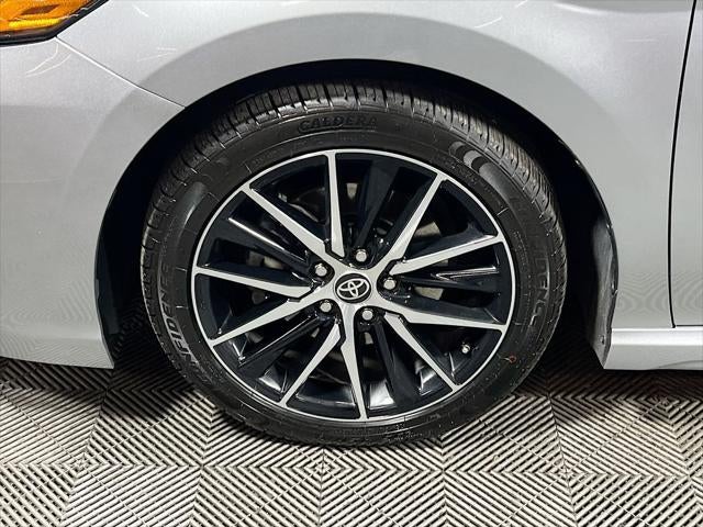 2023 Toyota Camry Hybrid SE