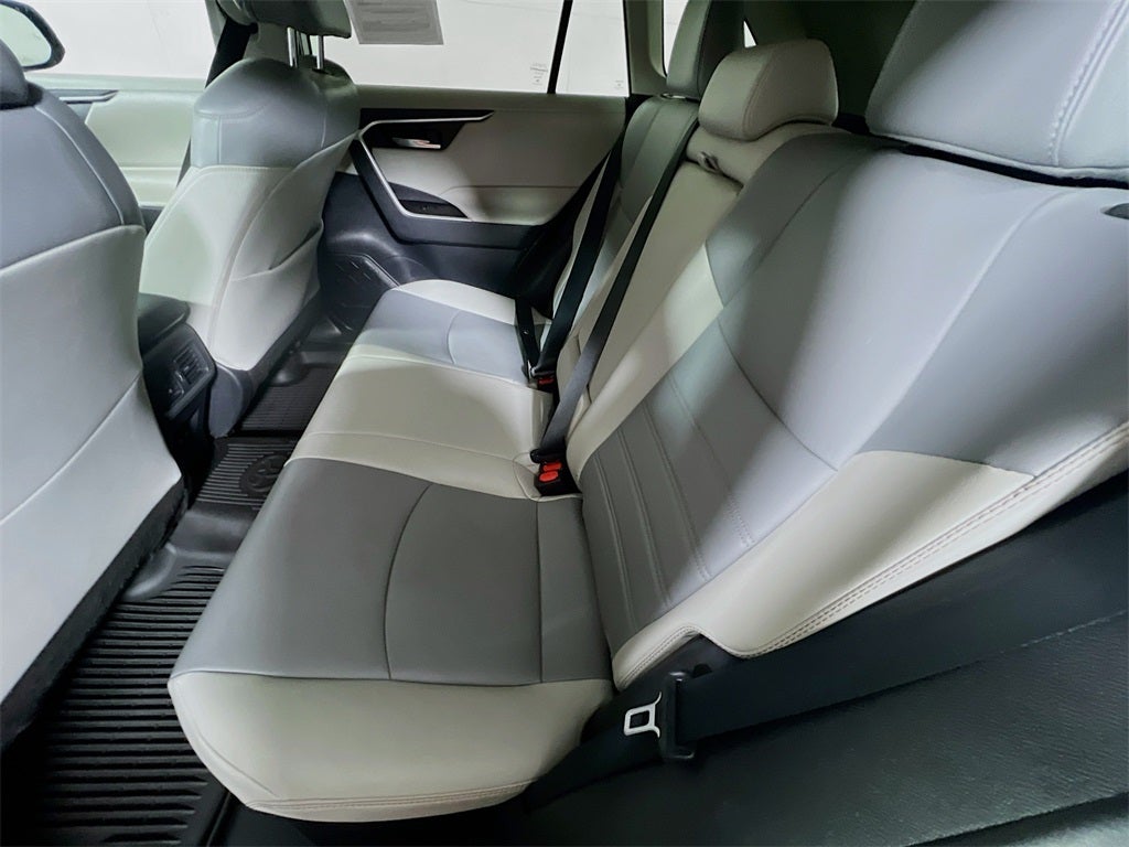 2021 Toyota RAV4 Hybrid XLE Premium