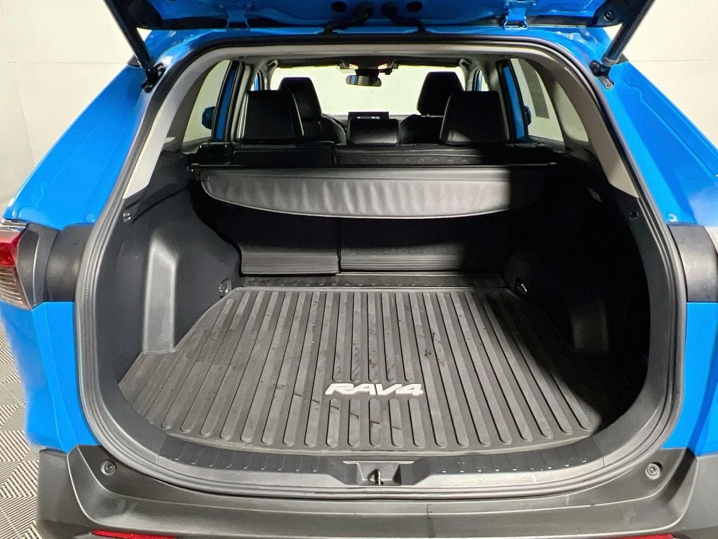 2021 Toyota RAV4 Hybrid XLE Premium