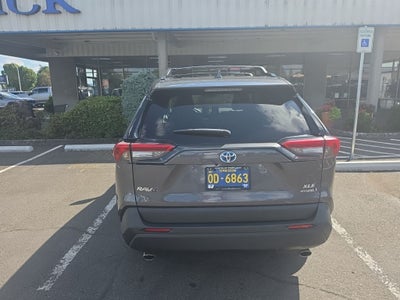 2021 Toyota RAV4 Hybrid XLE Premium