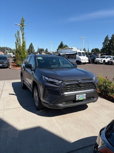 2025 Toyota RAV4 Hybrid LE