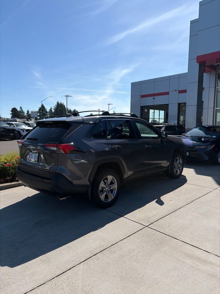 2025 Toyota RAV4 Hybrid LE