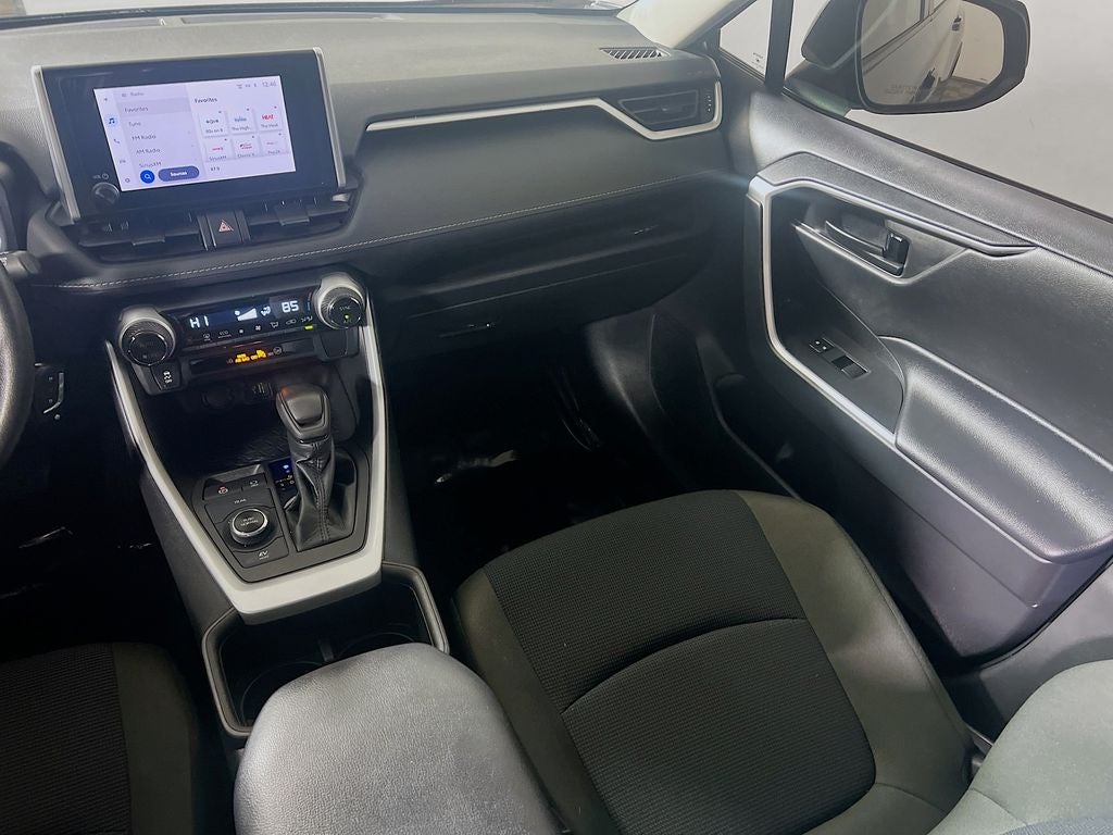 2023 Toyota RAV4 Hybrid LE