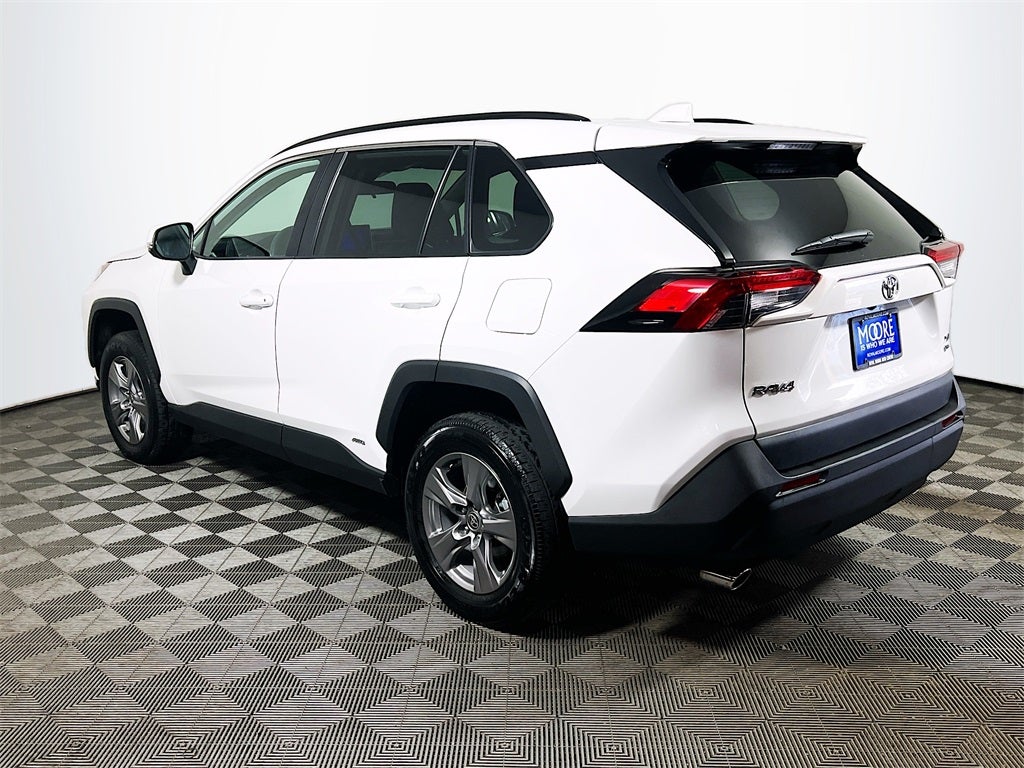2025 Toyota RAV4 Hybrid XLE