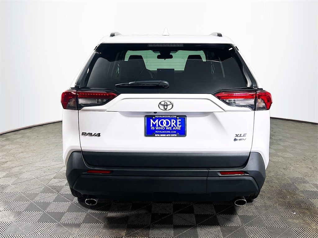 2025 Toyota RAV4 Hybrid XLE