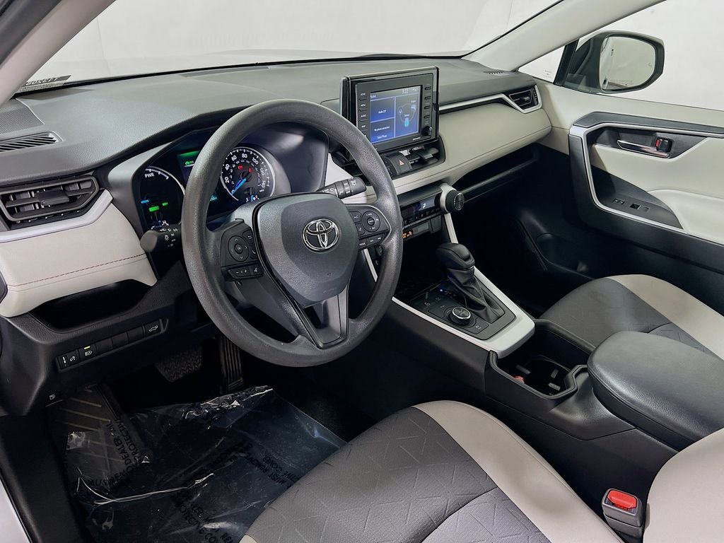 2022 Toyota RAV4 Hybrid XLE