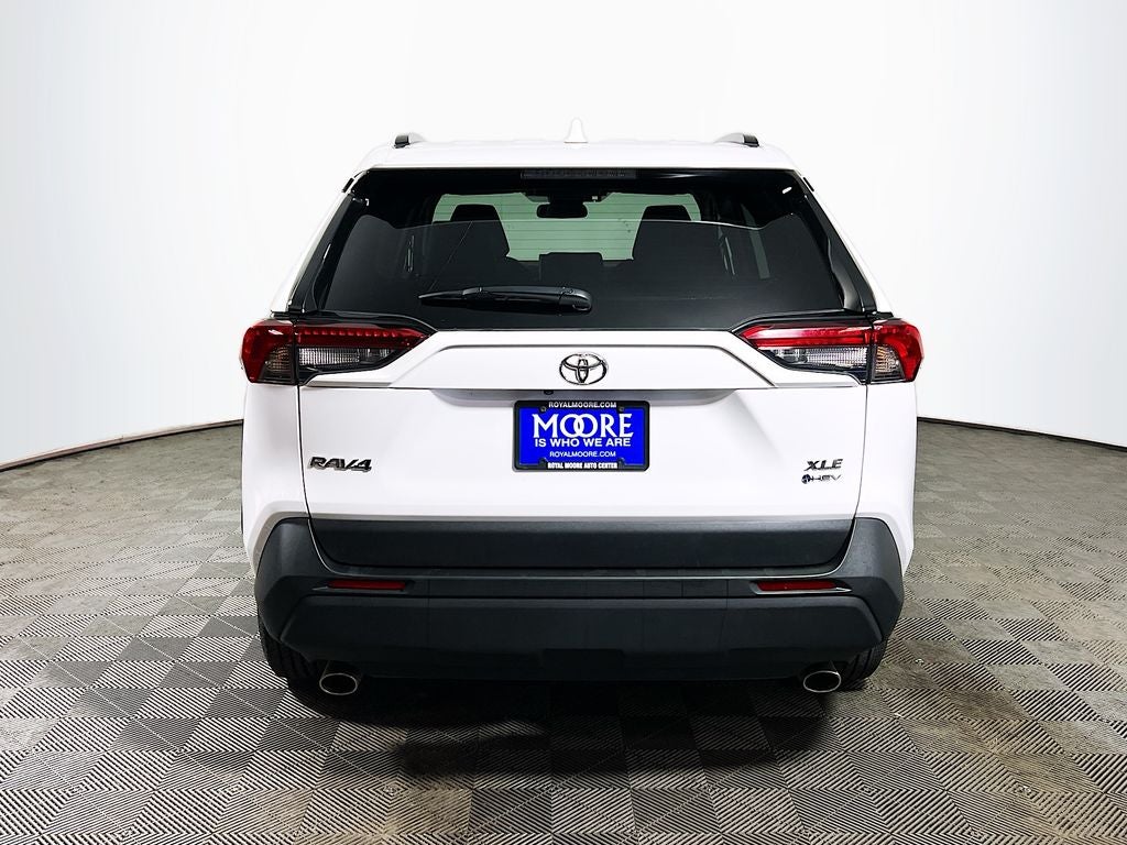 2025 Toyota RAV4 Hybrid XLE