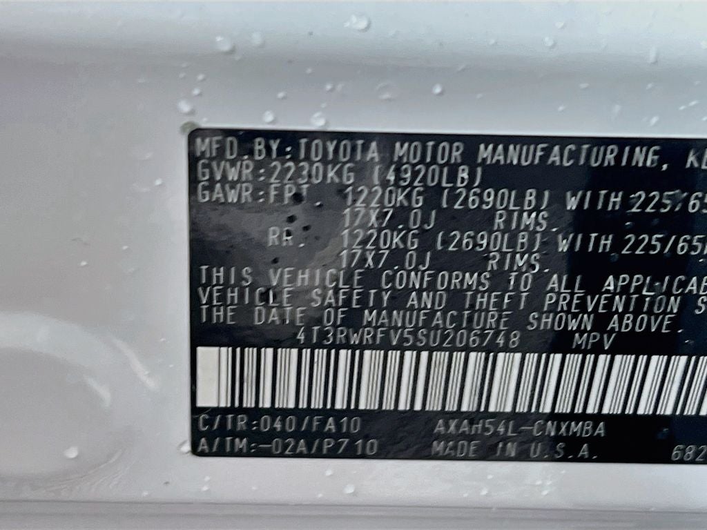 2025 Toyota RAV4 Hybrid XLE