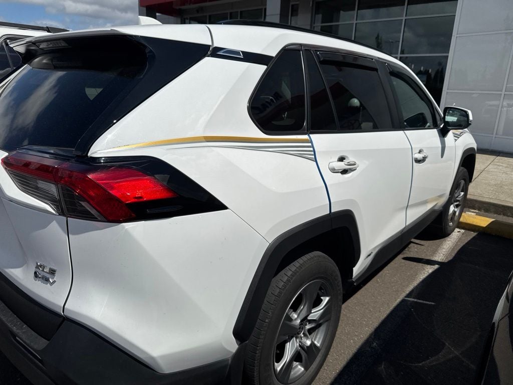 2025 Toyota RAV4 Hybrid XLE