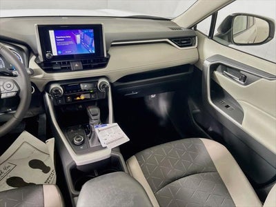 2025 Toyota RAV4 Hybrid XLE
