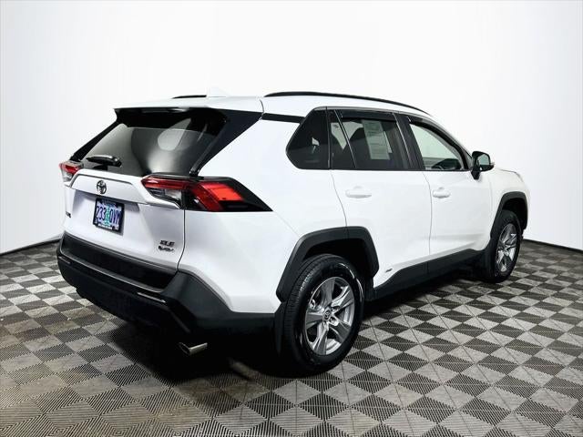 2025 Toyota RAV4 Hybrid XLE