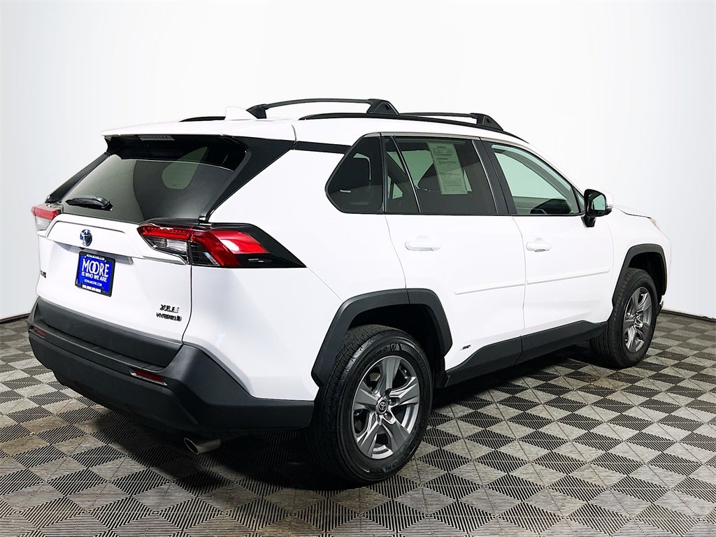 2024 Toyota RAV4 Hybrid XLE