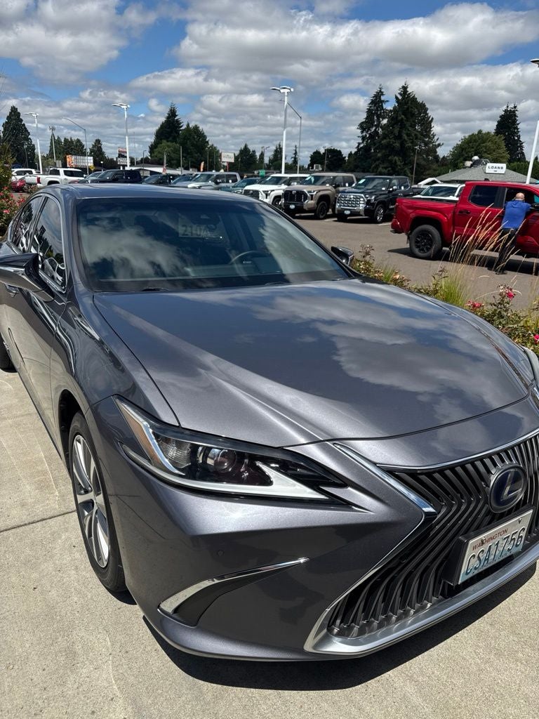 2020 Lexus ES 300h