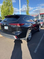 2020 Toyota Highlander LE