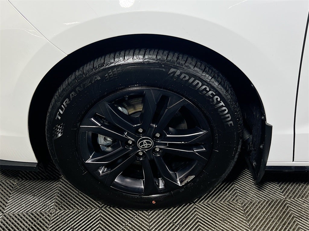 2025 Toyota Sienna XSE 7 Passenger