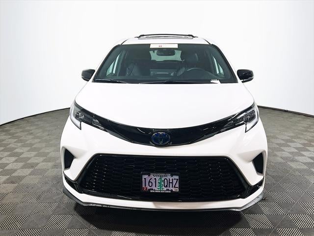 2025 Toyota Sienna XSE 7 Passenger