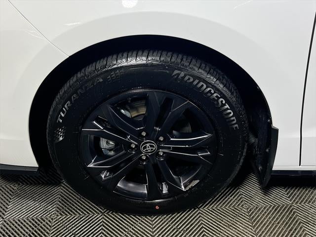 2025 Toyota Sienna XSE 7 Passenger