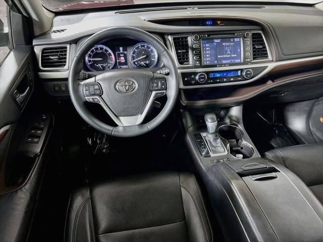 2016 Toyota Highlander Limited