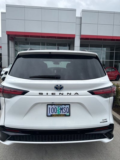 2022 Toyota Sienna XSE 7 Passenger
