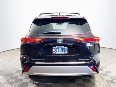 2020 Toyota Highlander Hybrid Platinum