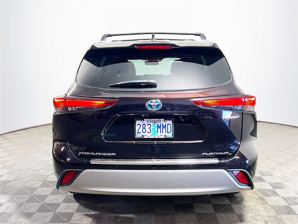 2020 Toyota Highlander Hybrid Platinum