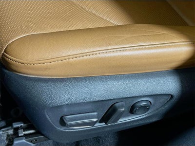 2020 Toyota Highlander Hybrid Platinum