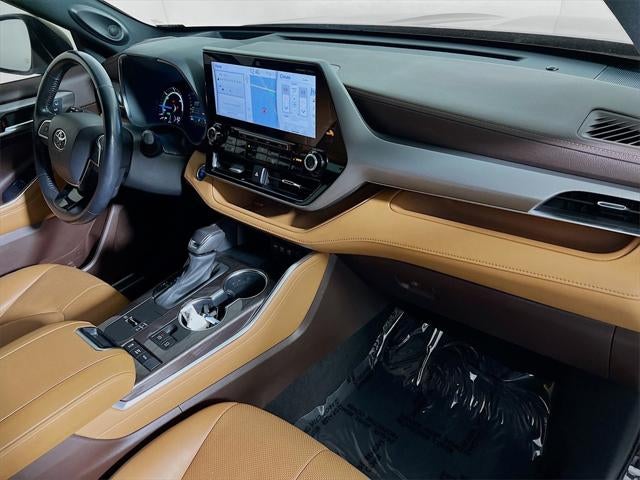 2020 Toyota Highlander Hybrid Platinum