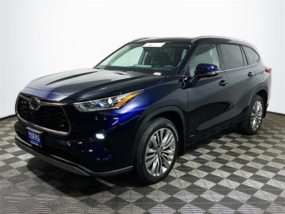 2026 Toyota Highlander Hybrid Platinum
