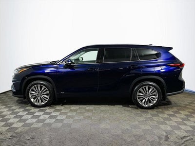 2026 Toyota Highlander Hybrid Platinum