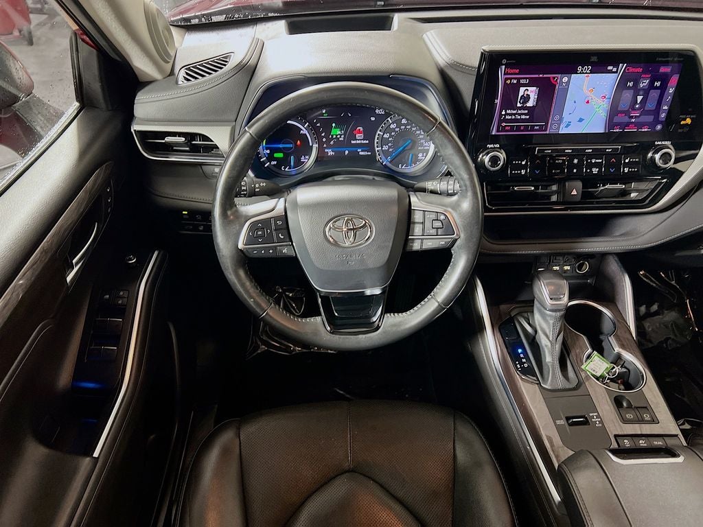 2021 Toyota Highlander Hybrid Platinum