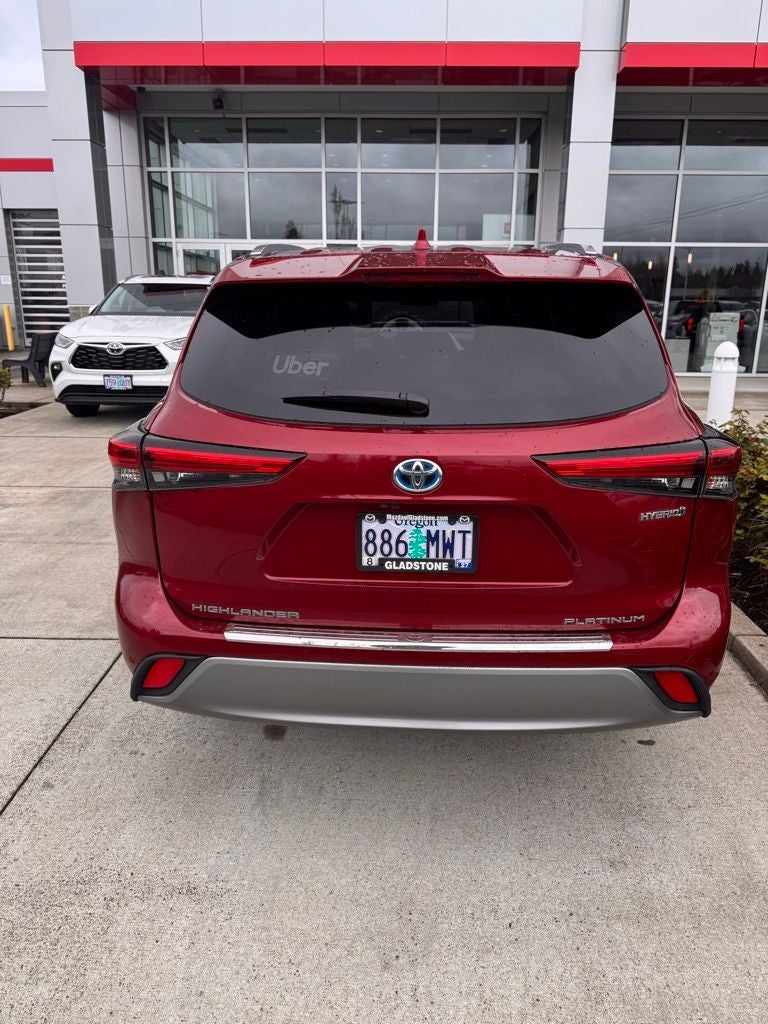 2021 Toyota Highlander Hybrid Platinum