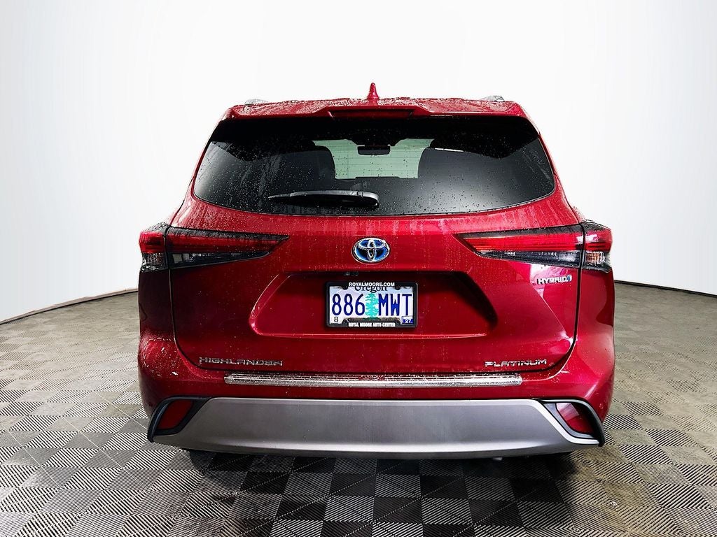 2021 Toyota Highlander Hybrid Platinum