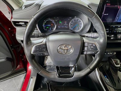 2021 Toyota Highlander Hybrid Platinum