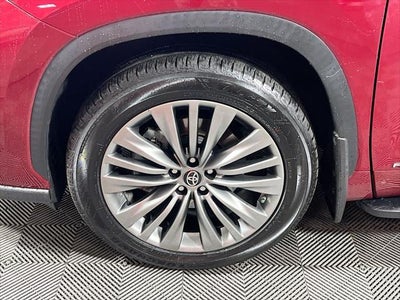 2021 Toyota Highlander Hybrid Platinum