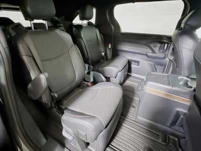 2025 Toyota Sienna Platinum 7 Passenger