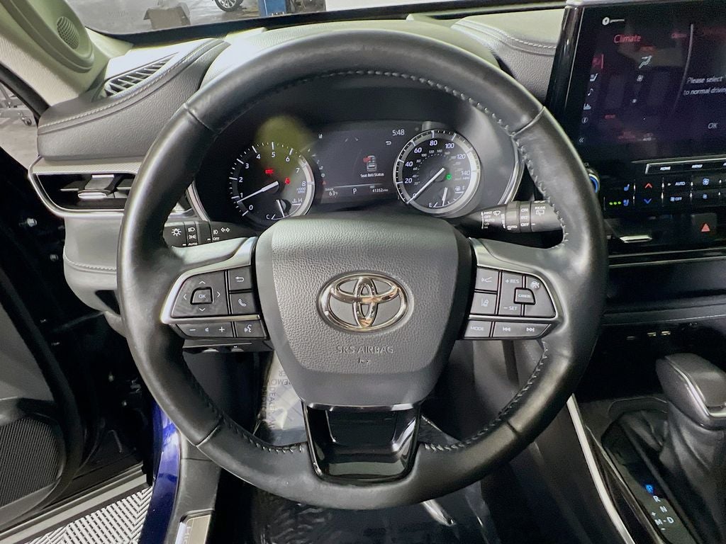 2021 Toyota Highlander Platinum