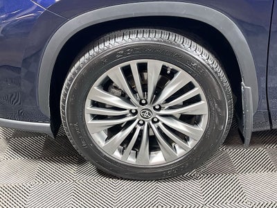 2021 Toyota Highlander Platinum