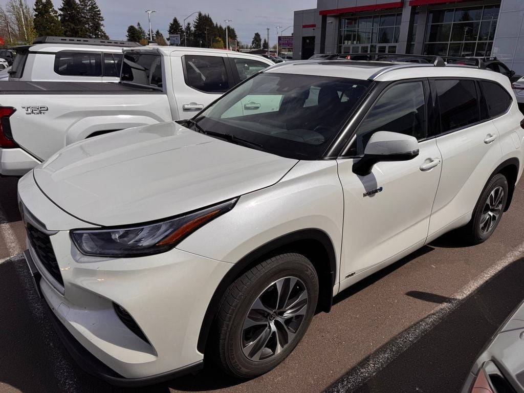 2020 Toyota Highlander Hybrid XLE