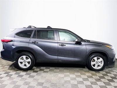 2023 Toyota Highlander LE