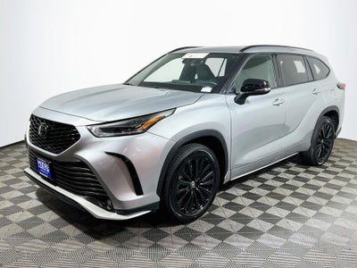 2025 Toyota Highlander XSE