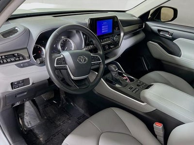 2024 Toyota Highlander XLE