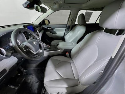 2024 Toyota Highlander XLE