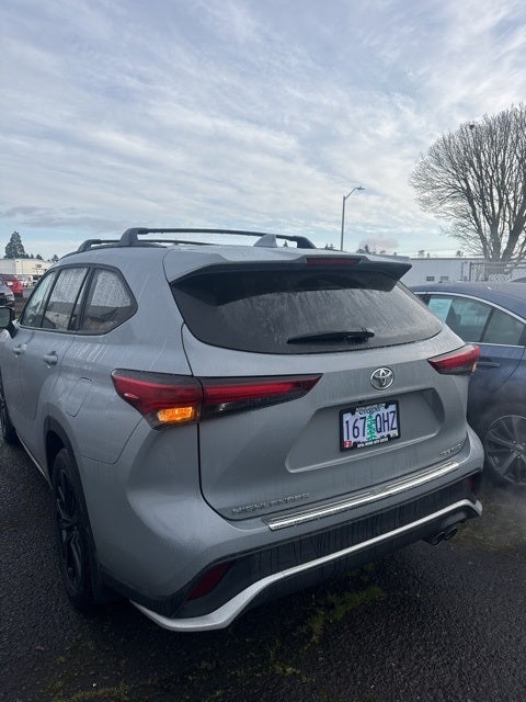 2025 Toyota Highlander LE